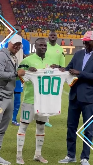 تكريم ساديو ماني في مباراته الـ100 مع السنغال